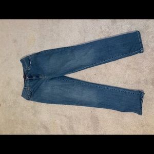Straight leg stretchy jeans
